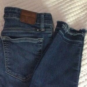 Lucky brand Ava skinny Jean. Raw hem